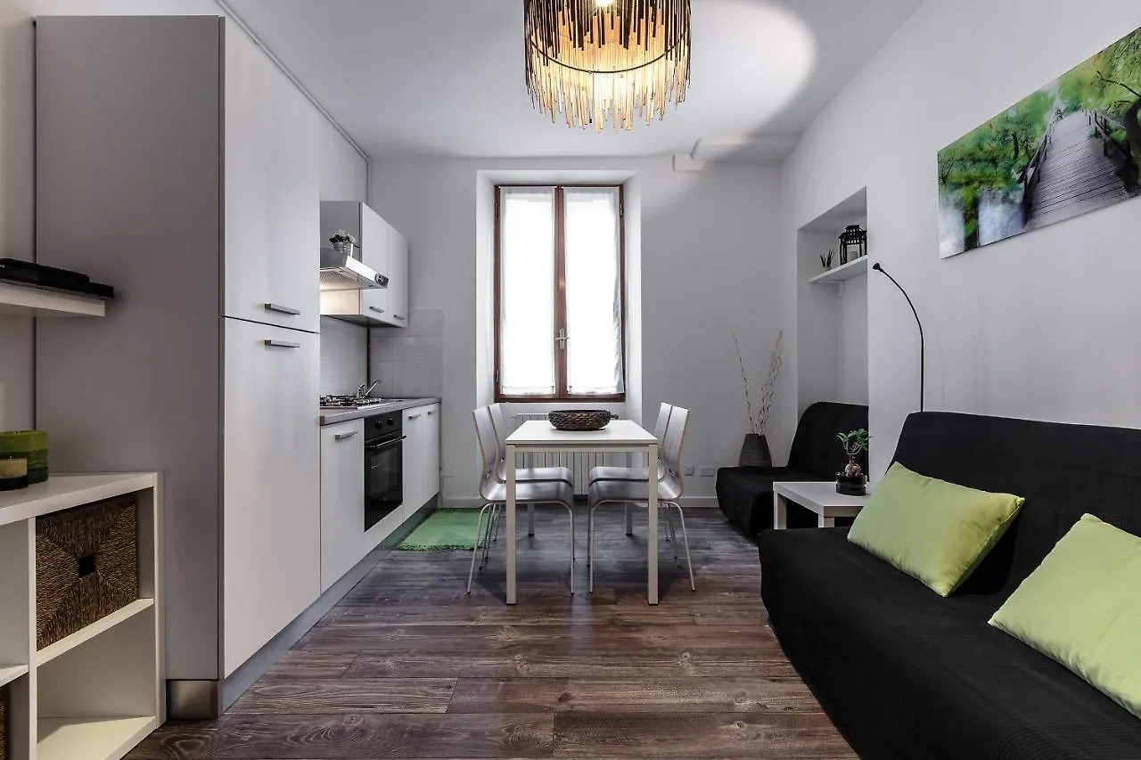 Stayeasy Fara12 - Central Station & Downtown Walking Distance Milan 0*,  Italy