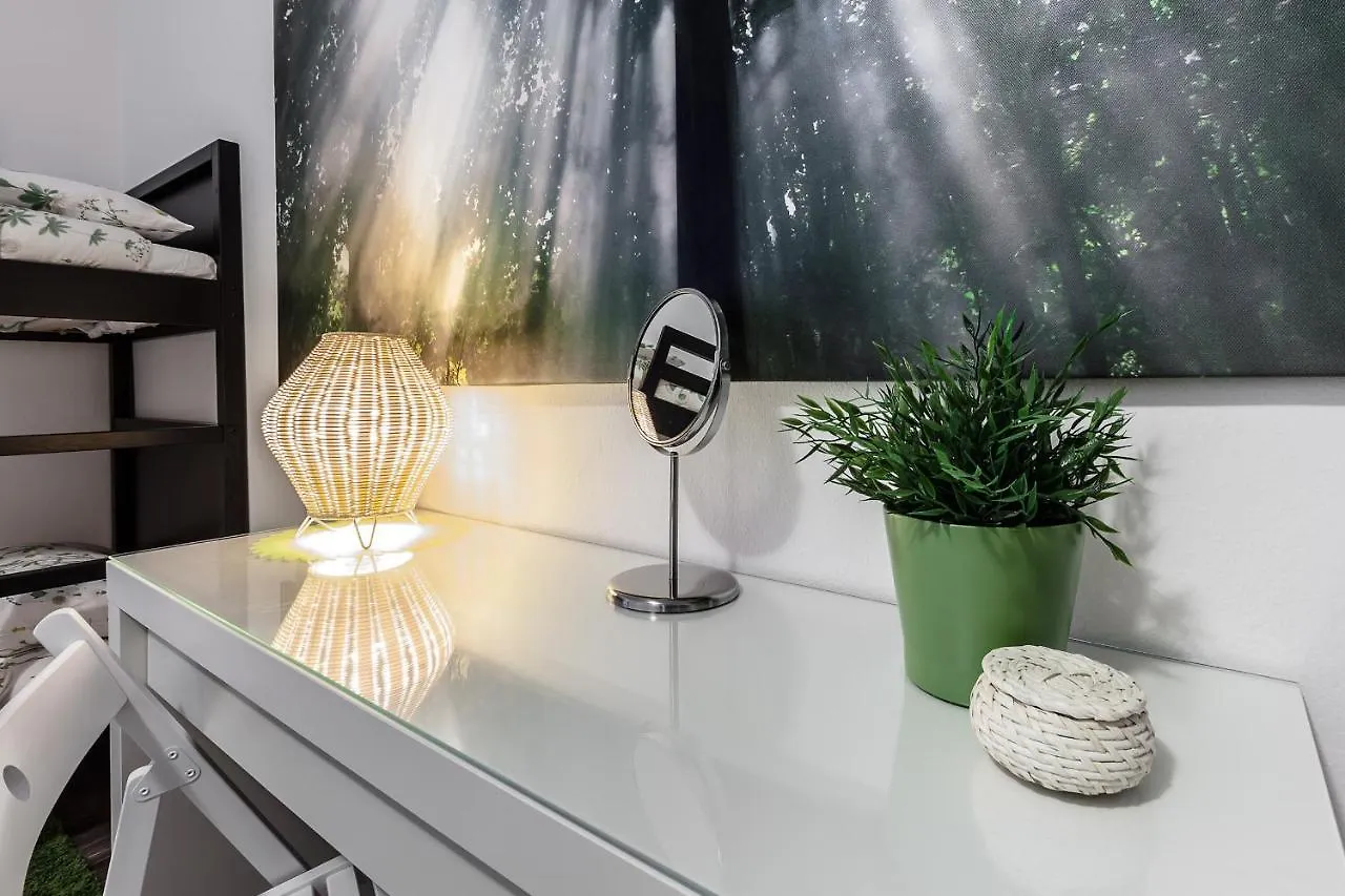 Stayeasy Fara12 - Central Station & Downtown Walking Distance Milan Apartment